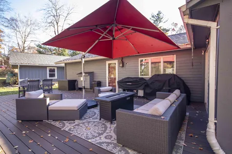 7 Gordon Drive Londonderry NH 03053