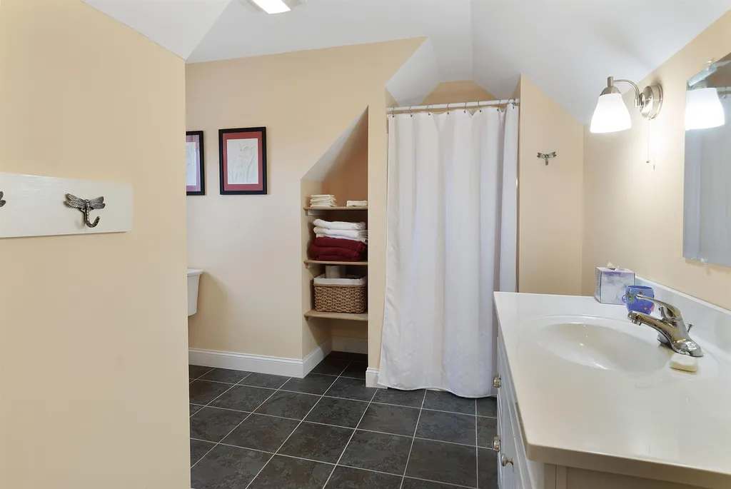 167 Sagamore Road Gilford NH 03249