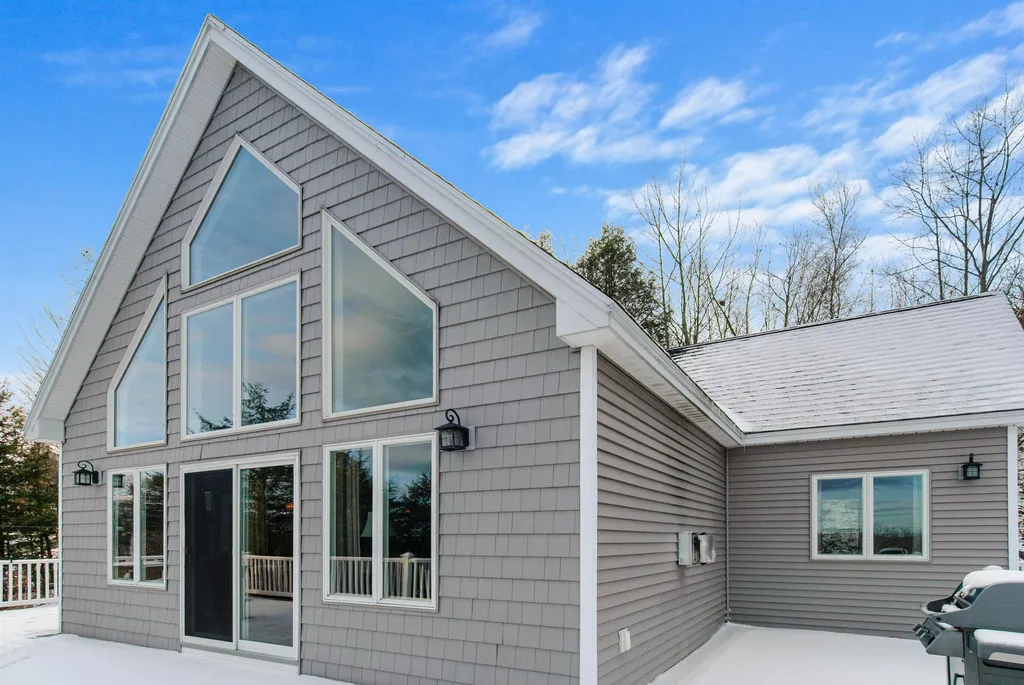167 Sagamore Road Gilford NH 03249