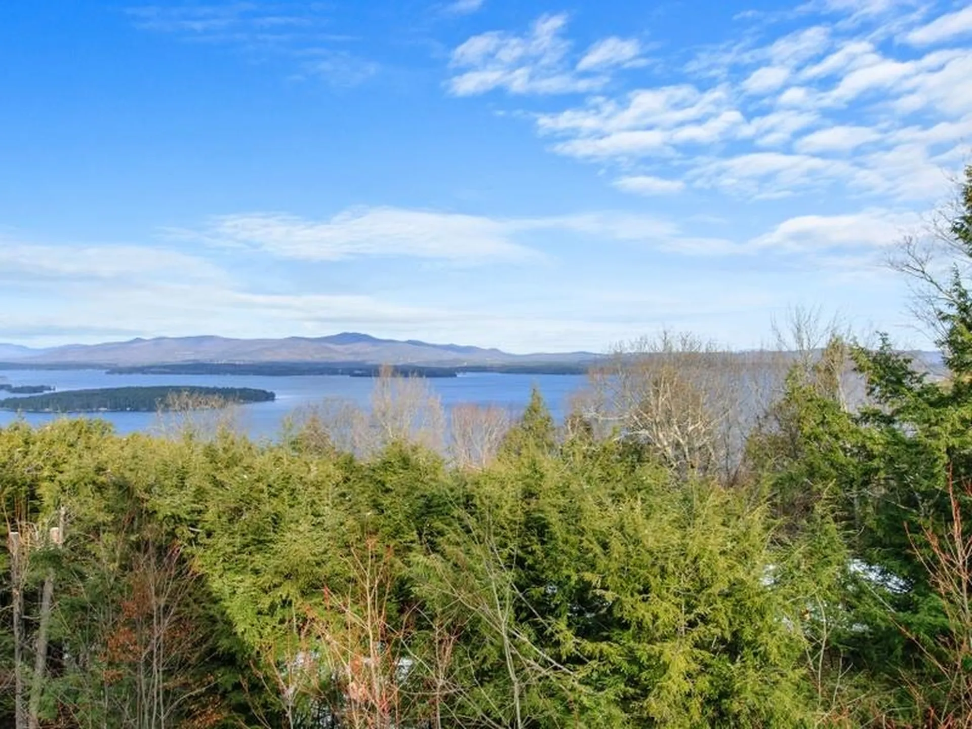 175 Sagamore Road Gilford NH 03249