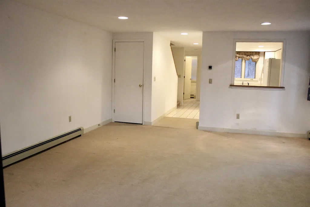 43 Brookside Drive Stratham NH 03885