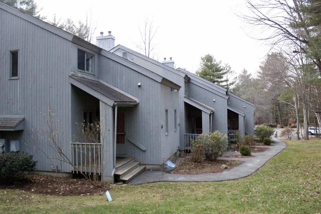 43 Brookside Drive Stratham NH 03885