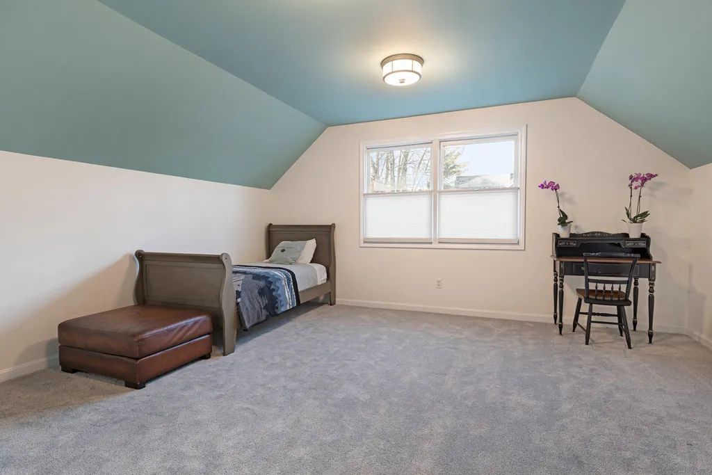 9 Sydney Drive Essex VT 05452