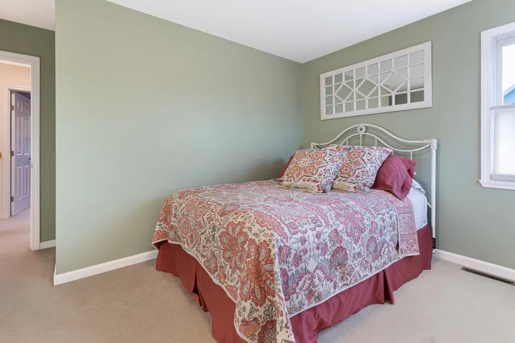 9 Sydney Drive Essex VT 05452