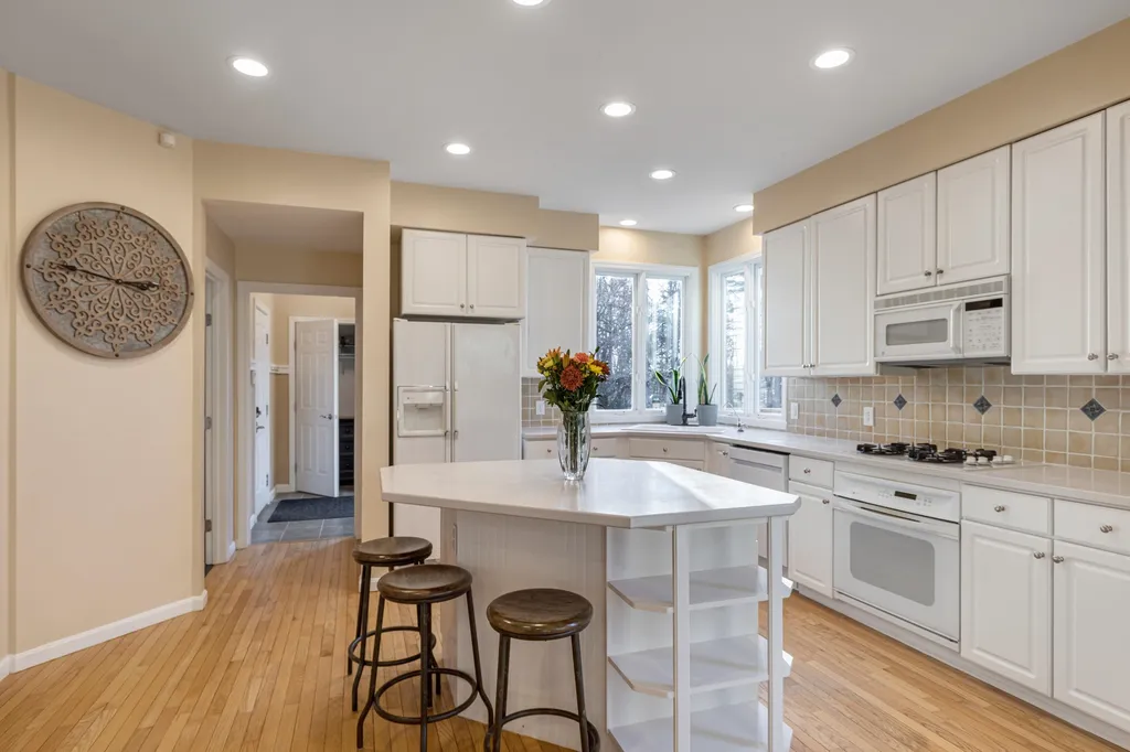 9 Sydney Drive Essex VT 05452