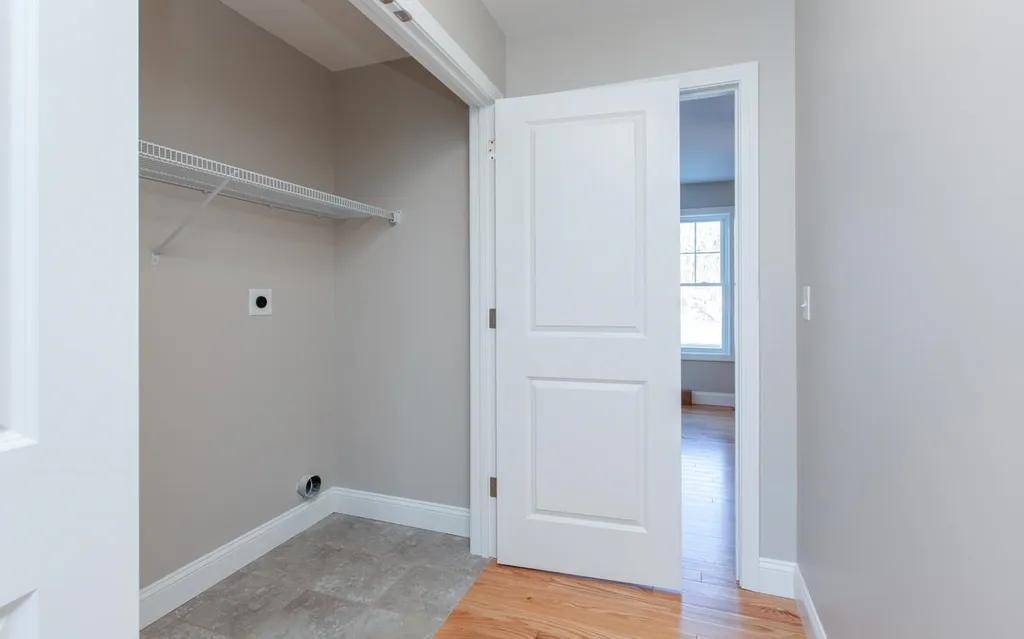 63 Abacoa Road Pelham NH 03076