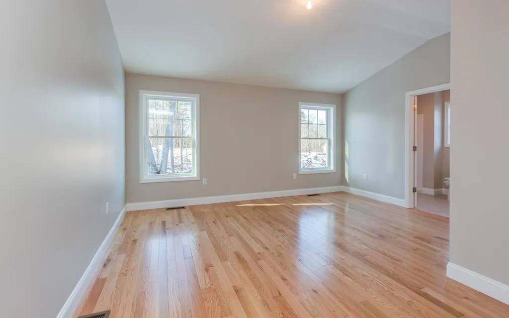 63 Abacoa Road Pelham NH 03076