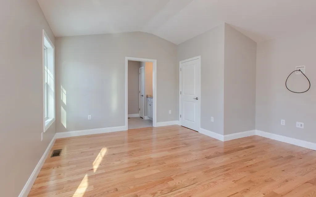 63 Abacoa Road Pelham NH 03076