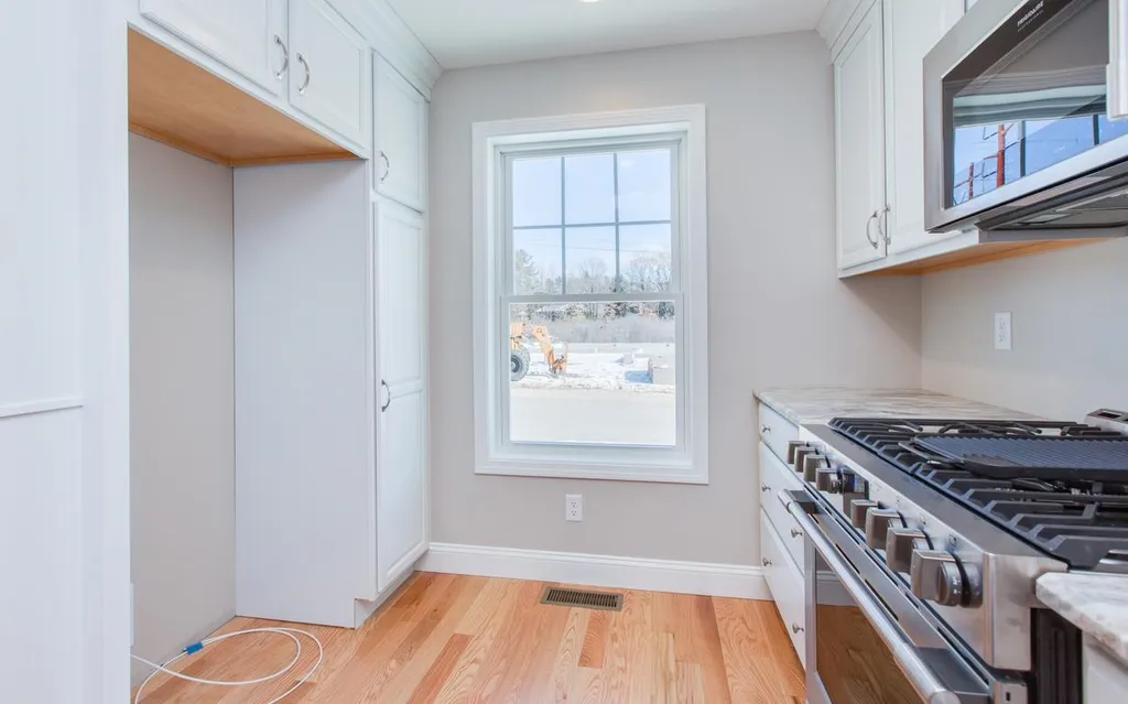 63 Abacoa Road Pelham NH 03076