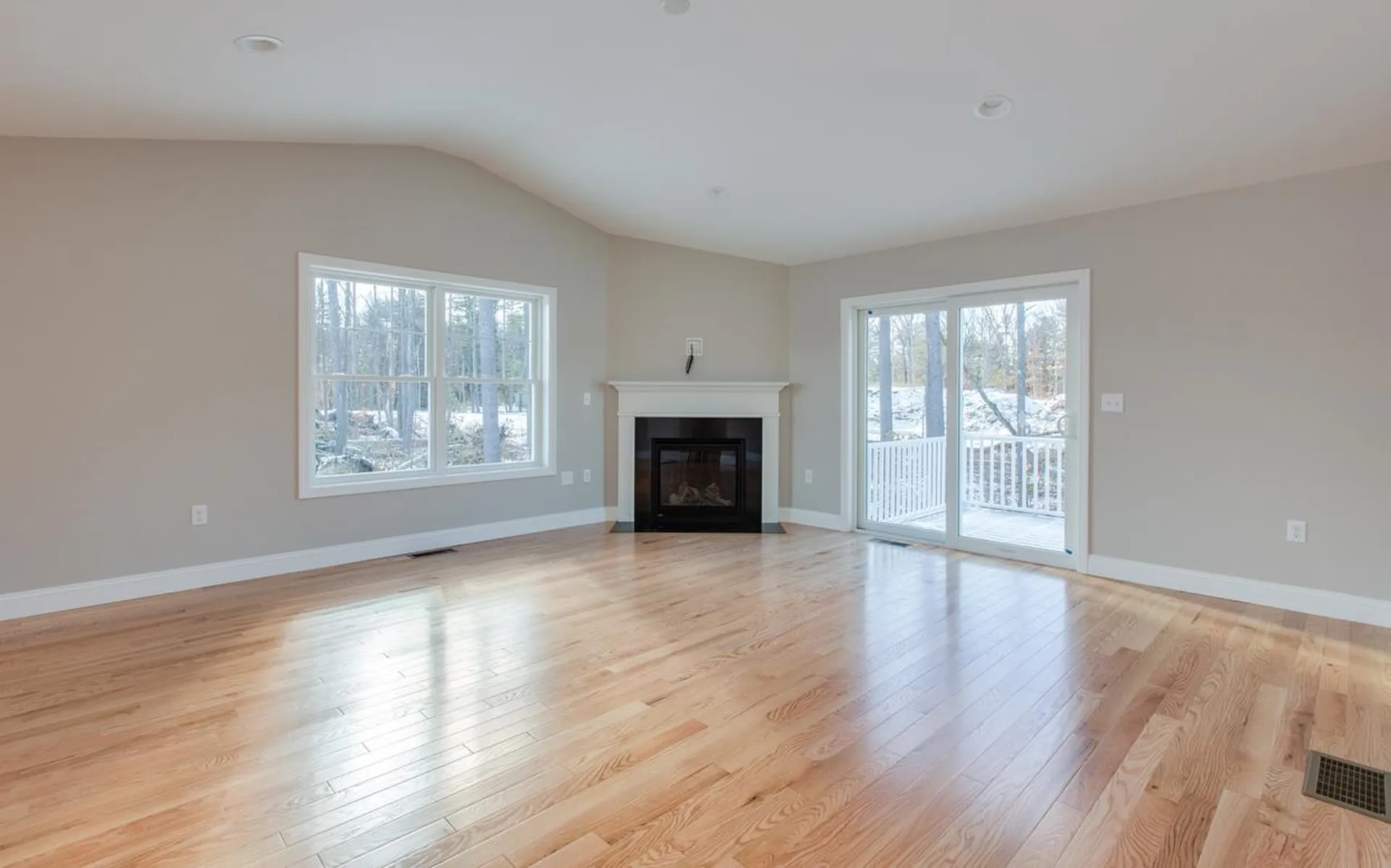 63 Abacoa Road Pelham NH 03076