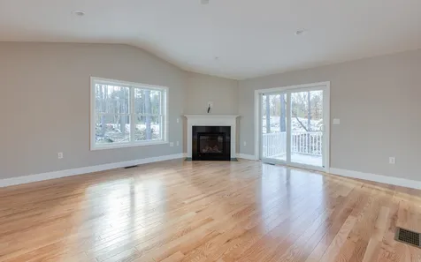 63 Abacoa Road Pelham NH 03076