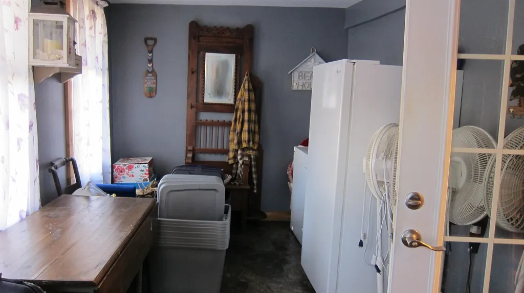6 Mildred Avenue Raymond NH 03077