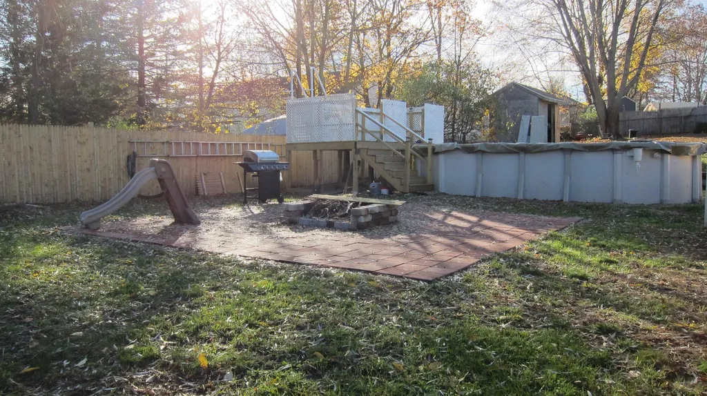 6 Mildred Avenue Raymond NH 03077