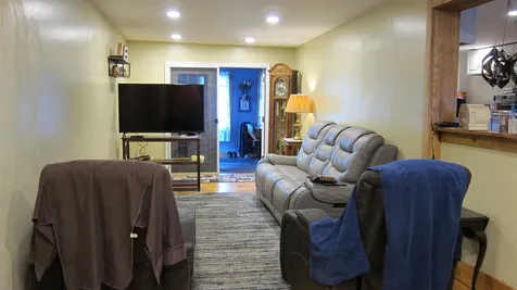 6 Mildred Avenue Raymond NH 03077