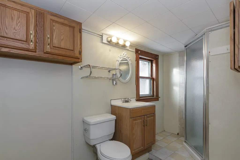 738 Hanover Street Claremont NH 03743