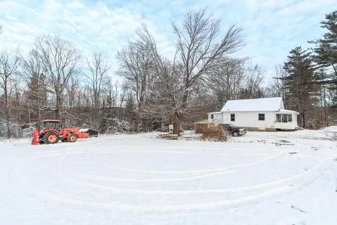 738 Hanover Street Claremont NH 03743