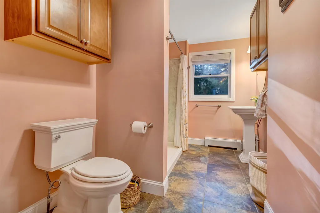 6 Old Gordon Road Brentwood NH 03833