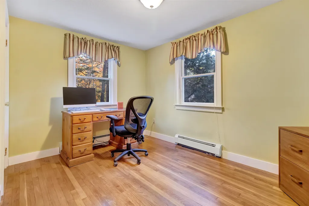 6 Old Gordon Road Brentwood NH 03833