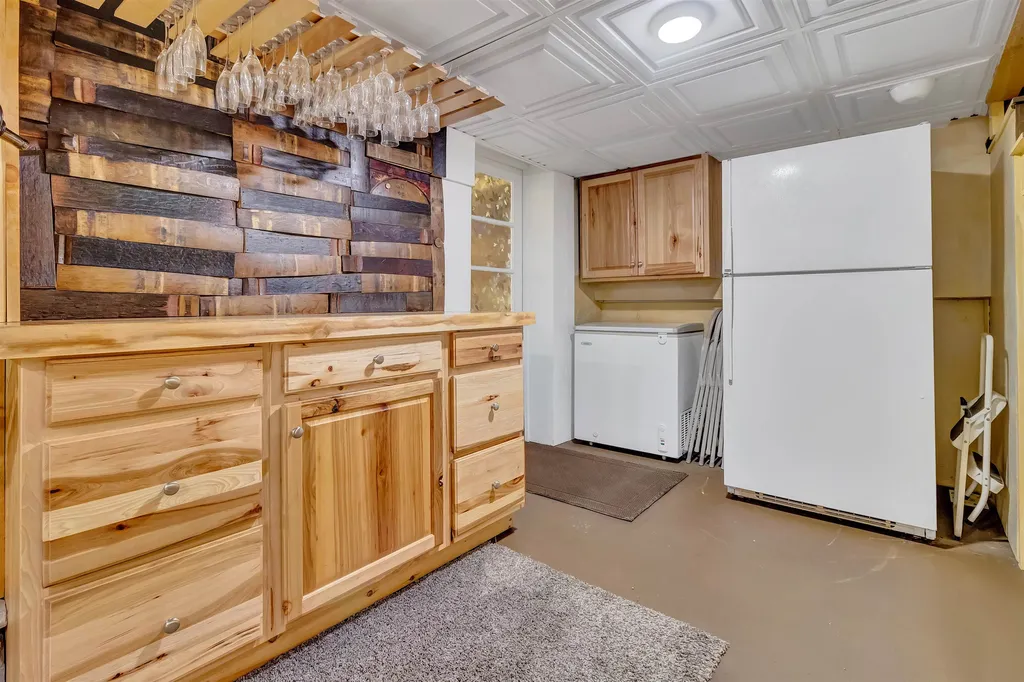 6 Old Gordon Road Brentwood NH 03833