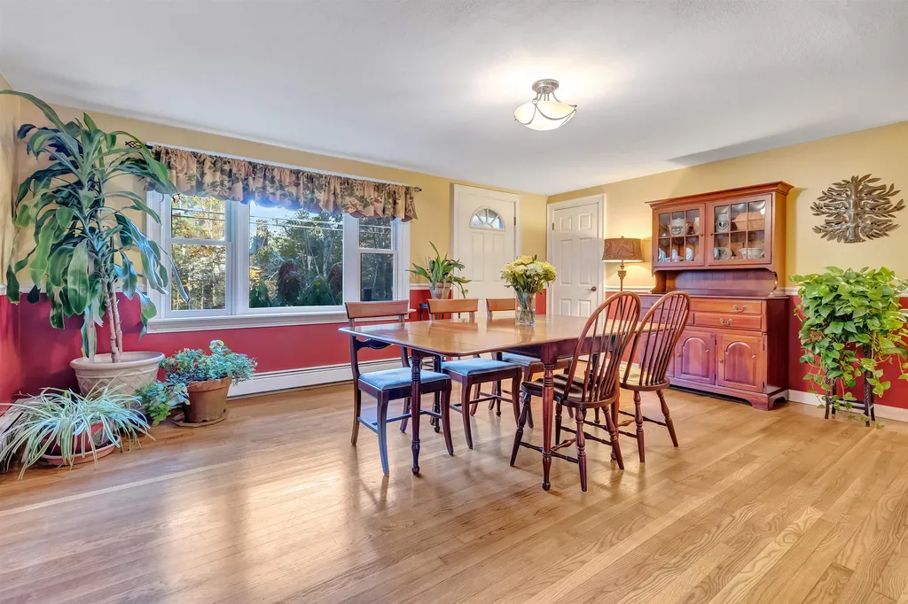 6 Old Gordon Road Brentwood NH 03833