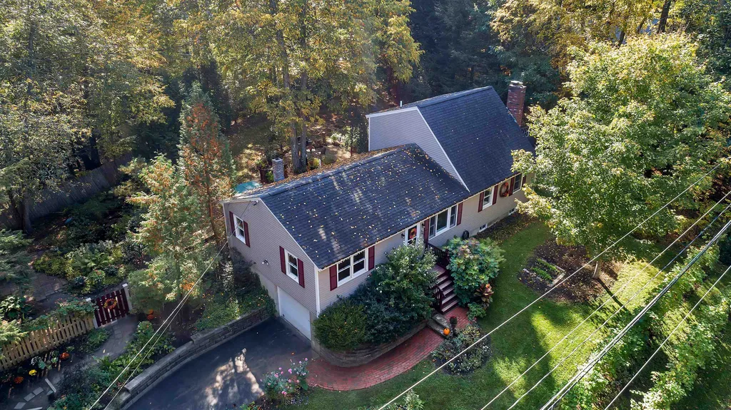 6 Old Gordon Road Brentwood NH 03833