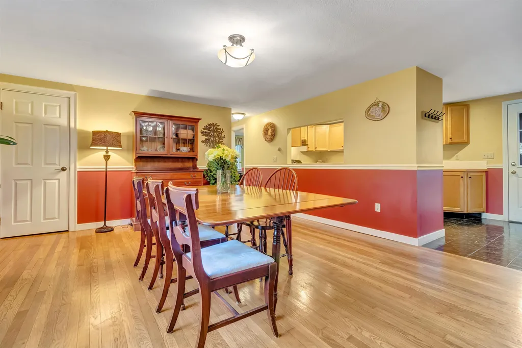 6 Old Gordon Road Brentwood NH 03833