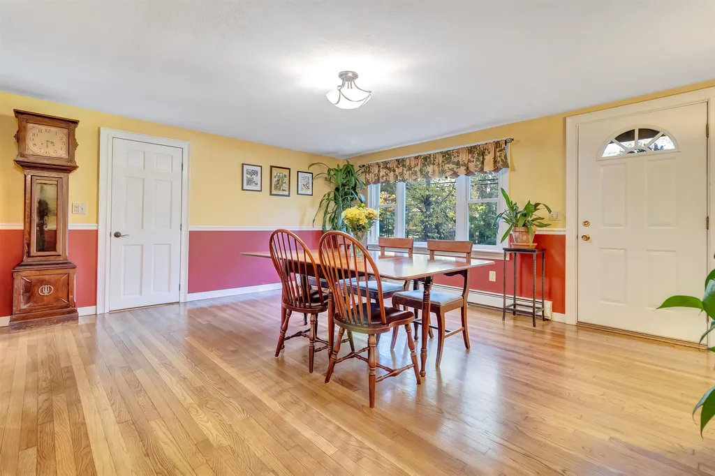 6 Old Gordon Road Brentwood NH 03833