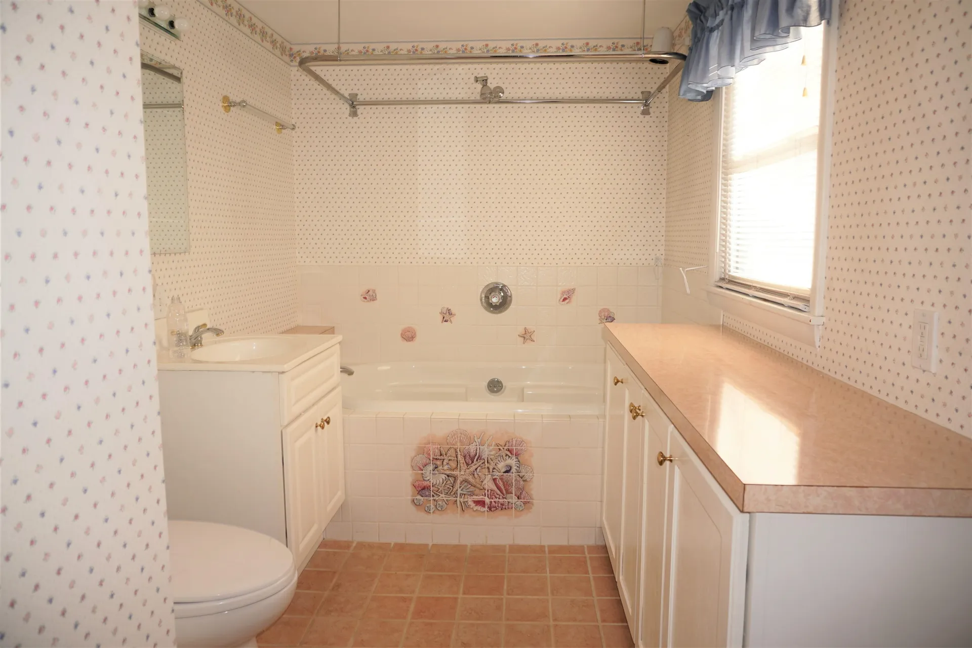 76 Ridge Road Nashua NH 03062