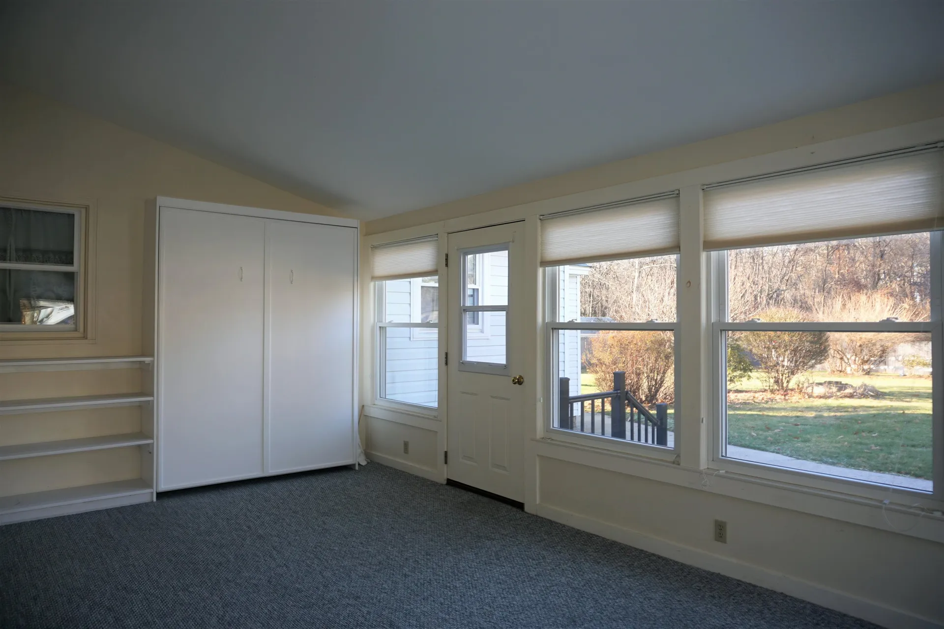 76 Ridge Road Nashua NH 03062