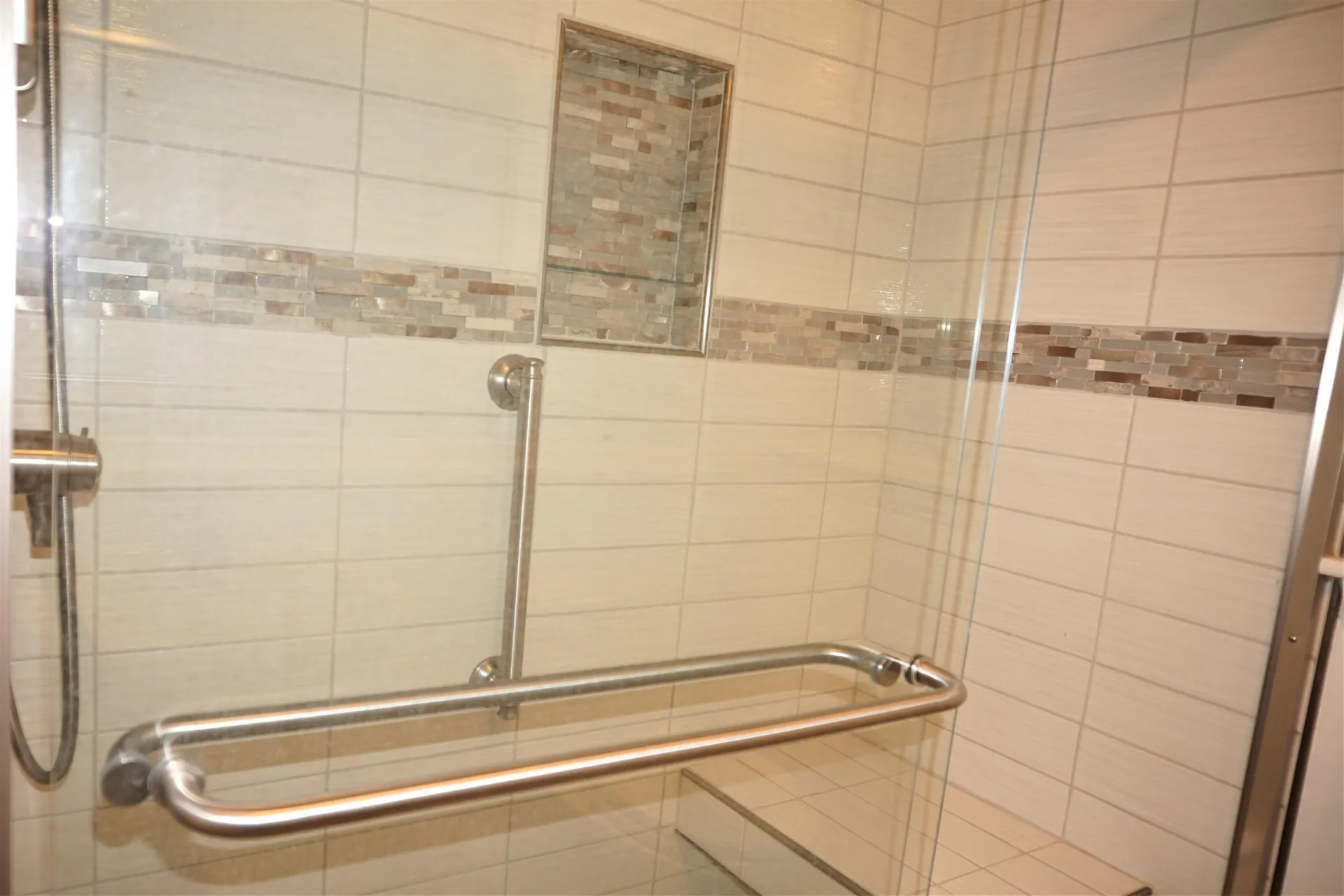 76 Ridge Road Nashua NH 03062