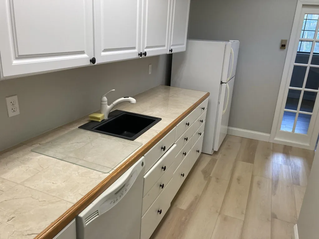 64 Lafayette Road North Hampton NH 03862
