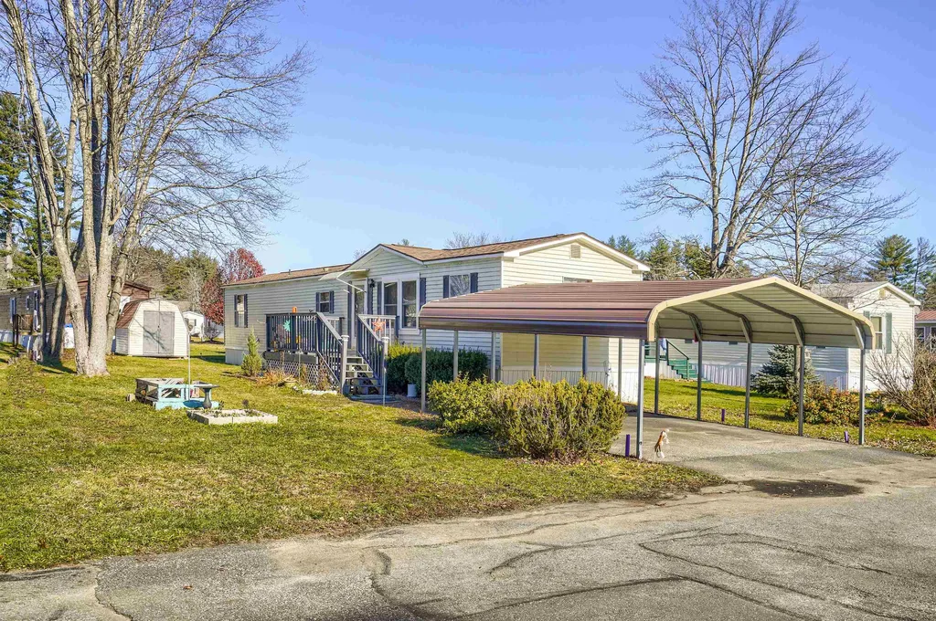 10 S Emperor Drive Concord NH 03303
