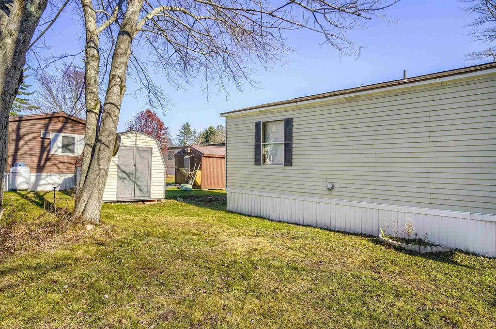 10 S Emperor Drive Concord NH 03303
