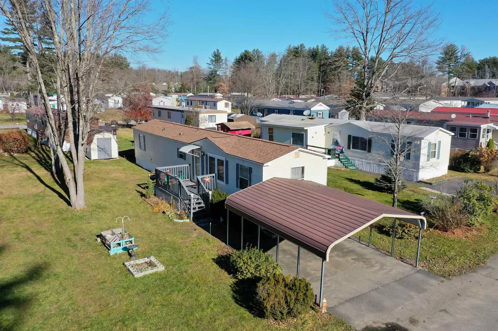 10 S Emperor Drive Concord NH 03303