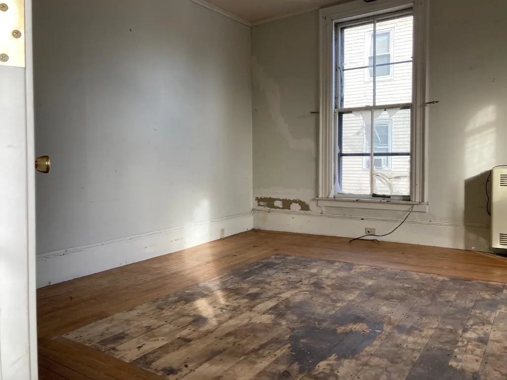 104 Harrison Street Manchester NH 03104