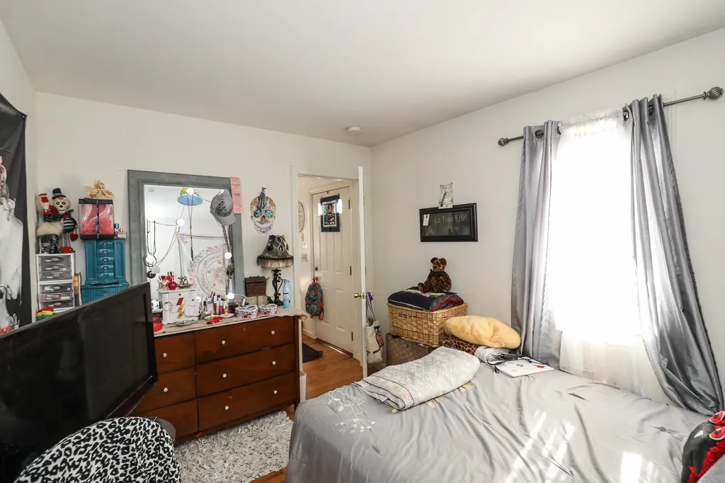 628 Grove Street Manchester NH 03103