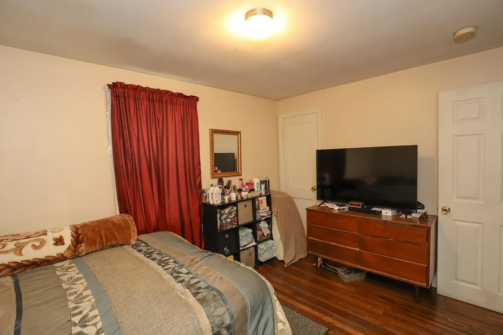 628 Grove Street Manchester NH 03103