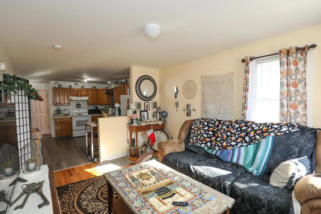 628 Grove Street Manchester NH 03103