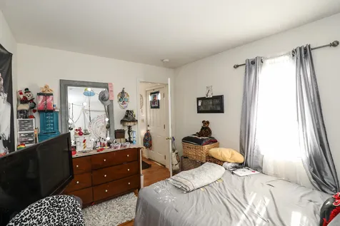 628 Grove Street Manchester NH 03103