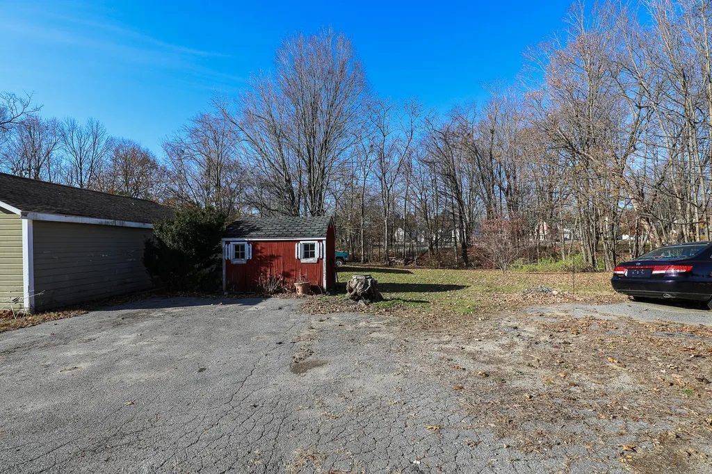54 Abbott Street Nashua NH 03064