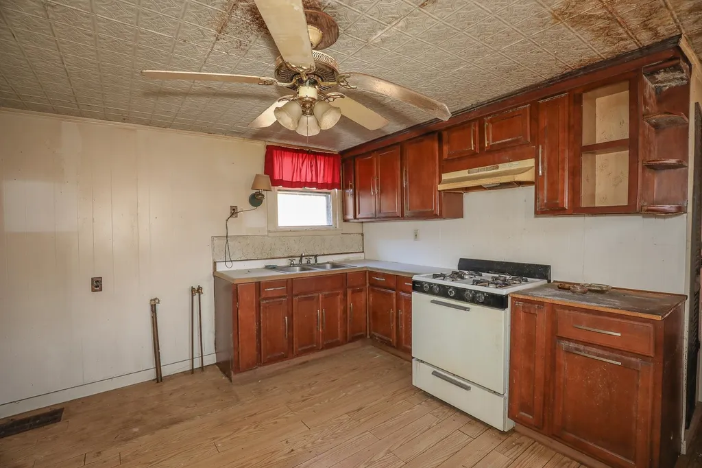 54 Abbott Street Nashua NH 03064