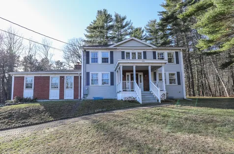 1239 Mammoth Road Pelham NH 03076