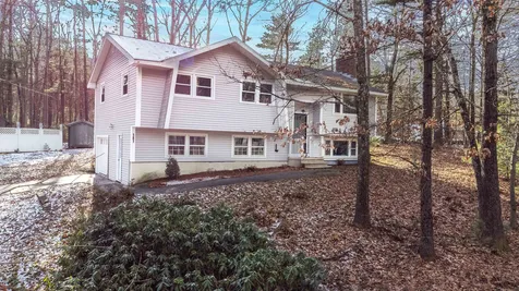 181 Pillsbury Road Londonderry NH 03053