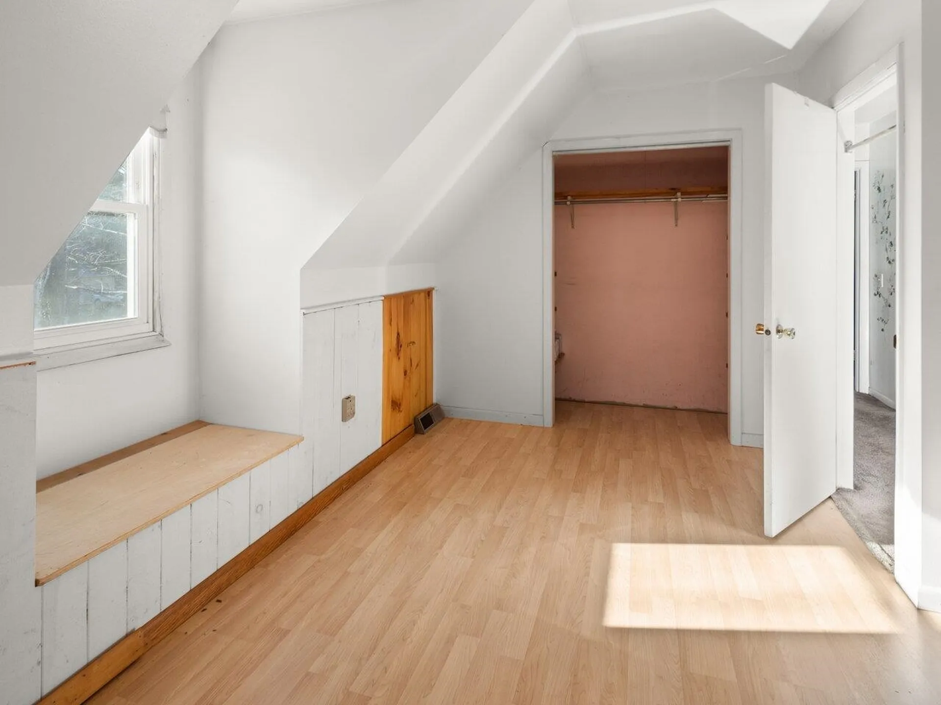 53 Greenfield Road Essex VT 05452
