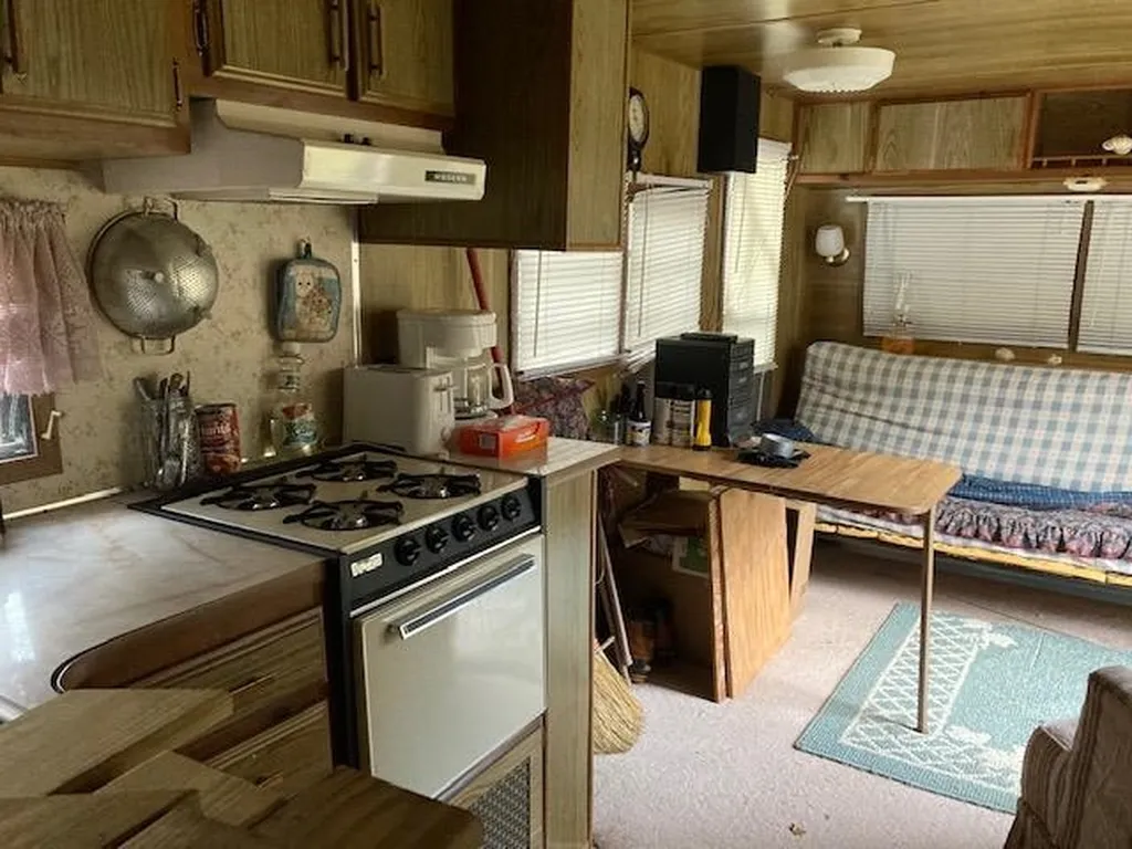 52 Burns Road Pittsburg NH 03592