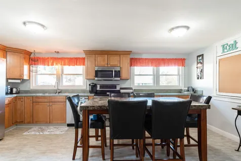 2 Oak Ridge Avenue Merrimack NH 03054