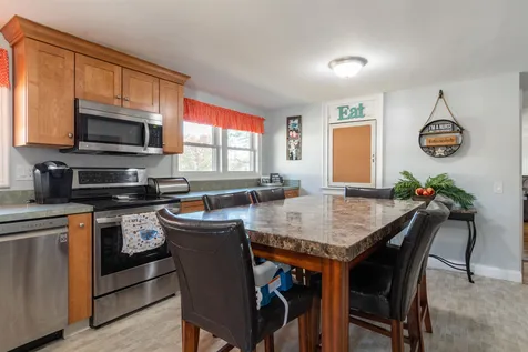 2 Oak Ridge Avenue Merrimack NH 03054