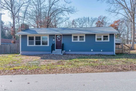 2 Oak Ridge Avenue Merrimack NH 03054