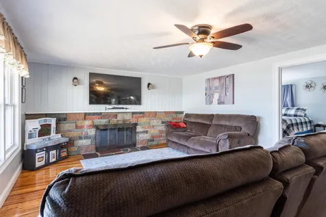 2 Oak Ridge Avenue Merrimack NH 03054