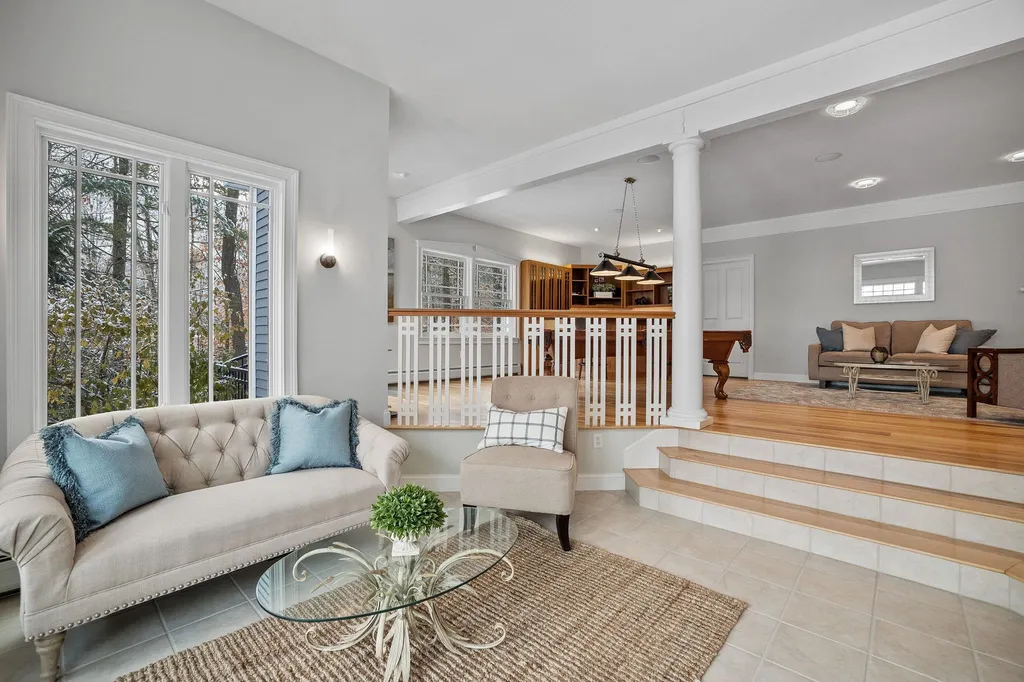 10 Tolford Hill Road Bedford NH 03110